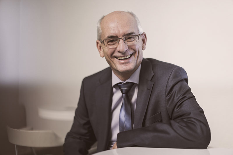 Dr. Borut Bratina